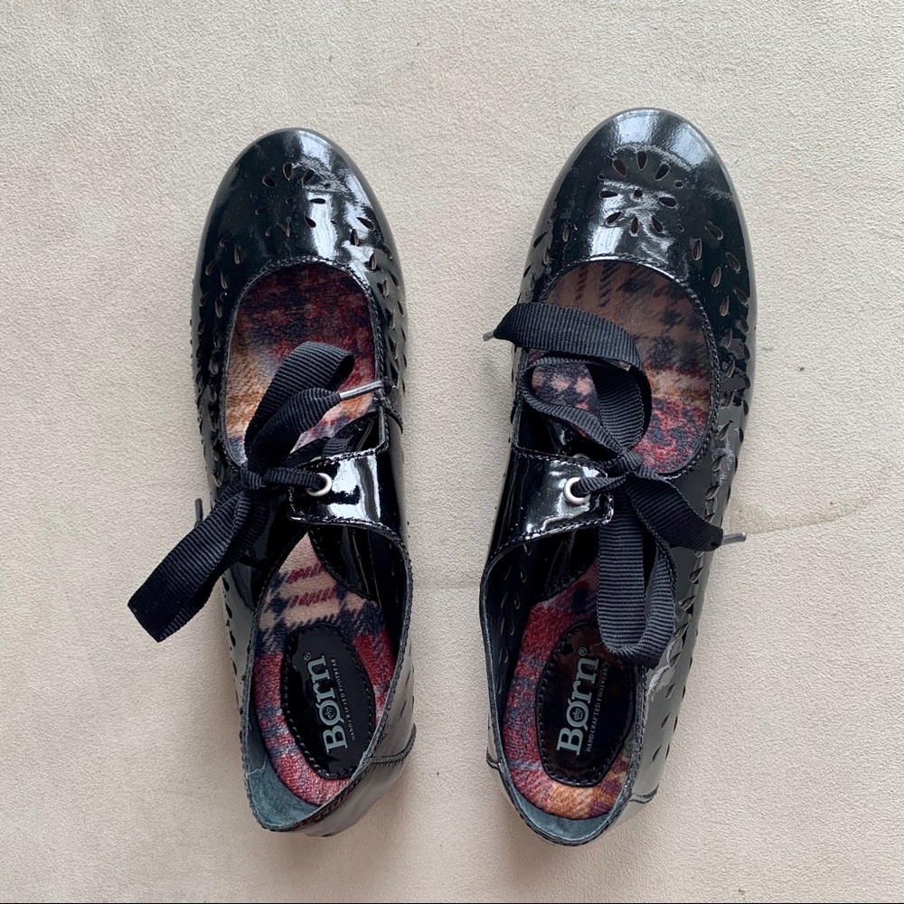 Born Ballet Flats patent leather black size 7